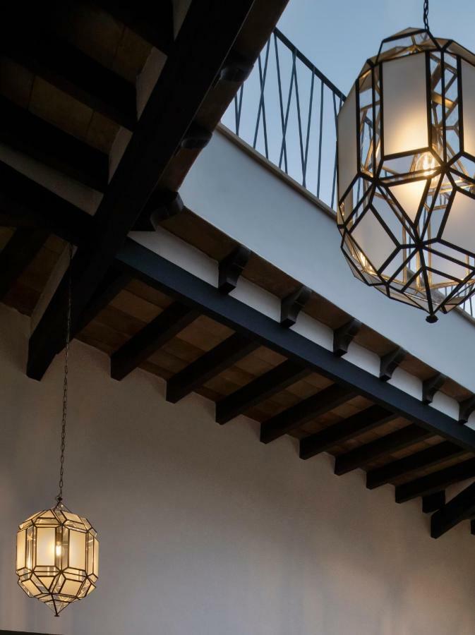 Hotel Antigua Palma - Casa Noble Dış mekan fotoğraf A ceiling corbelled with a square corbel